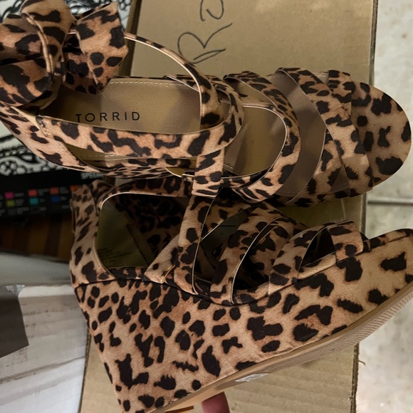 Torrid Wedges - Picture 3 of 4